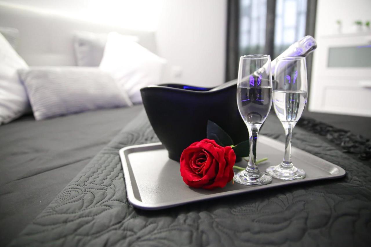 The Marble House Apartment บารี ภายนอก รูปภาพ