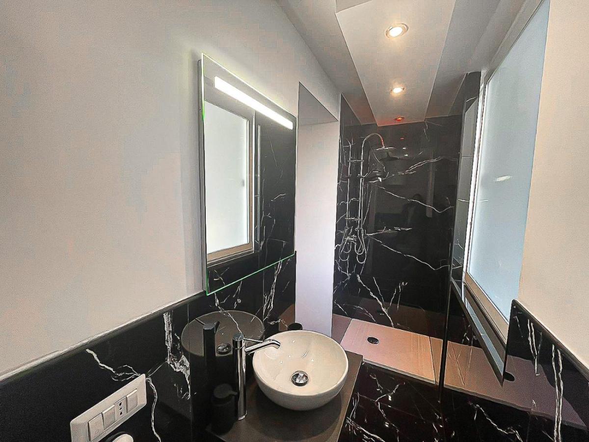 The Marble House Apartment บารี ภายนอก รูปภาพ