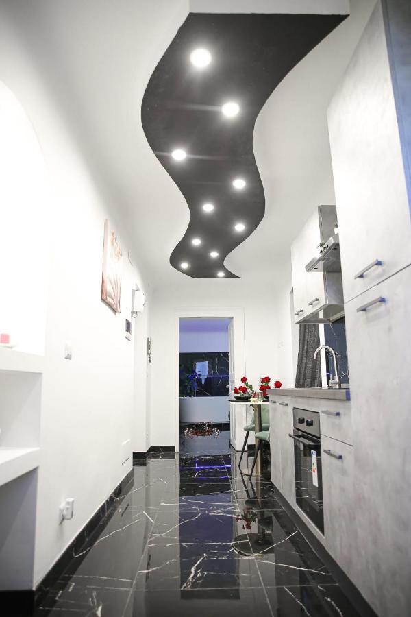 The Marble House Apartment บารี ภายนอก รูปภาพ